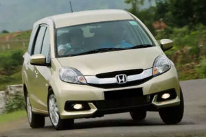 Pilihan Mobil Keluarga Bekas Murah dan Irit Terbaik