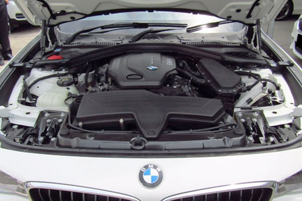 Review Spesifikasi BMW F30 Seri-3 2013-2018