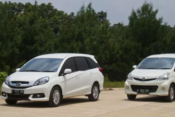 Pilihan Mobil Keluarga Bekas Seharga Calya dan Sigra