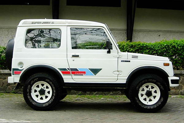 Sejarah dan Macam Tipe Suzuki Jimny / Katana di Indonesia
