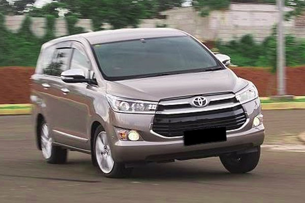 Kelebihan dan Kekurangan Toyota Innova Gen 2 Reborn