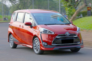 Kelebihan dan Kekurangan Toyota Sienta