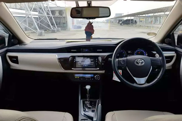 Review Spesifikasi Toyota Corolla Altis Gen 3