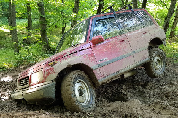 Kelebihan dan Kekurangan Suzuki Vitara 4x4