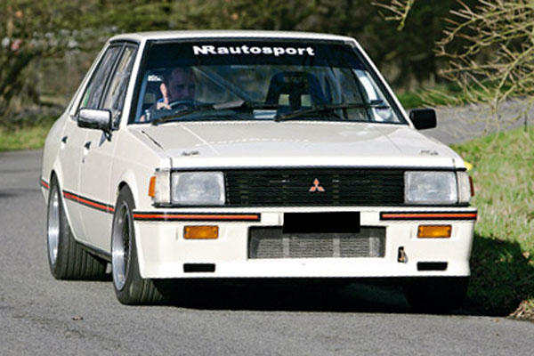 Kelebihan dan Kekurangan Mitsubishi Lancer SL