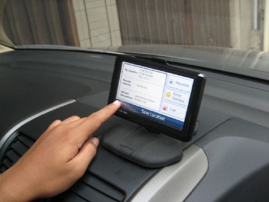 Cara Memilih GPS Mobil yang Bagus dan Benar