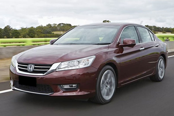Kelebihan dan Kekurangan Honda Accord CR2
