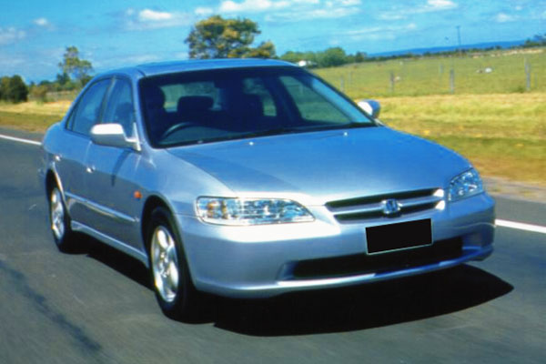 Kelebihan dan Kekurangan Honda Accord VTi 1999-2002