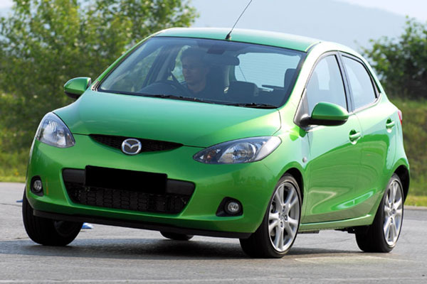 Kelebihan dan Kekurangan Mazda 2