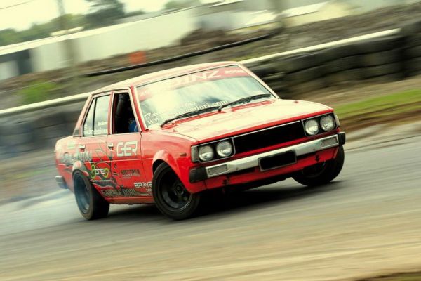 Tips dan Cara Bangun Mobil Drift