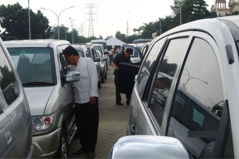 Mobil Bekas Balai Lelang Mobil