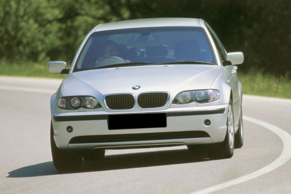 Pilihan Mobil Tahun 2000 an Bekas Terbaik