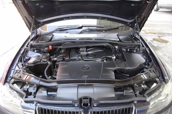 Review Spesifikasi BMW E90 Seri-3 2005-2011