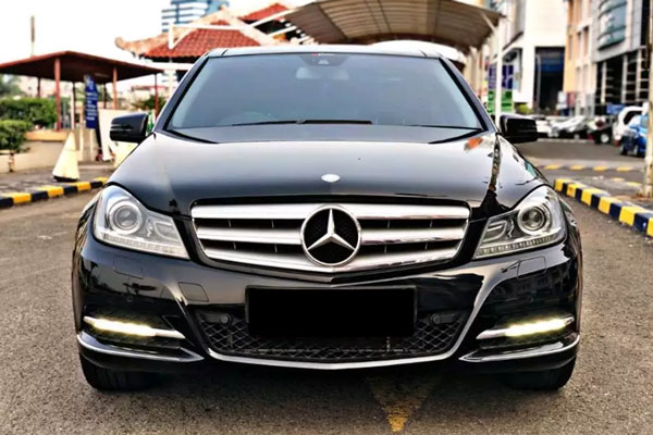 Review Spesifikasi Mercy W204 2007-2014