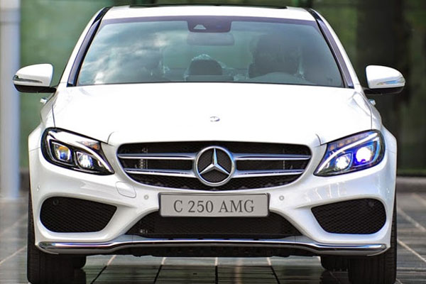 Review Spesifikasi Mercy W205 2015-Sekarang