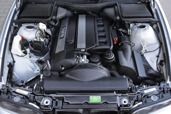 Review Spesifikasi BMW E39 Seri-5 1996-2004