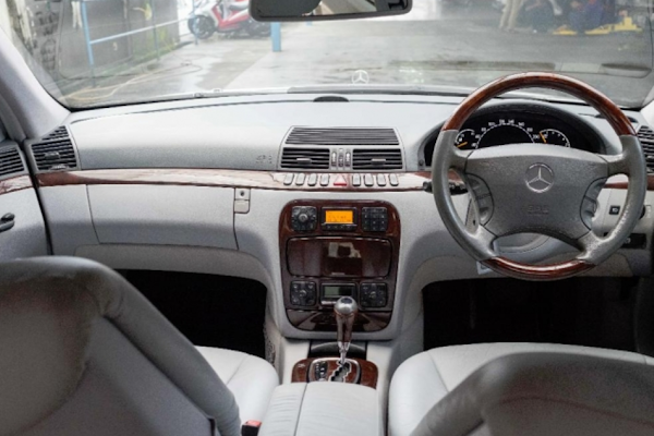 Review Spesifikasi Mercy W220 1999-2005