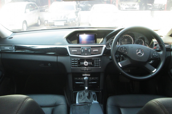 Review Spesifikasi Mercy W212 E-Class 2009-2016