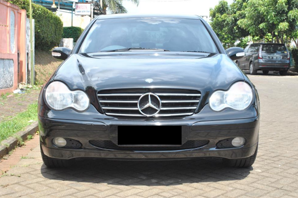 Review Spesifikasi Mercy W203 C-Class 2000-2006