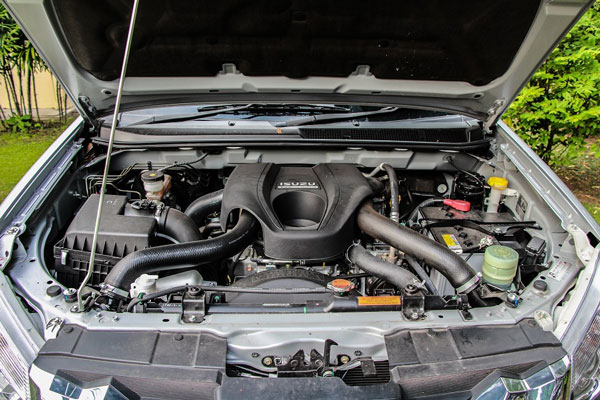 Review Spesifikasi Isuzu MU-X