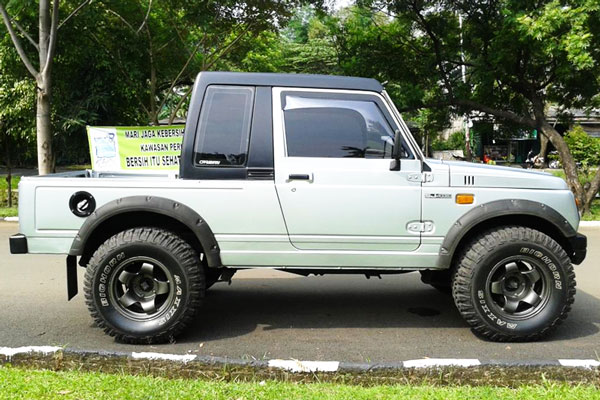Review Spesifikasi Suzuki Jimny Caribian SJ413