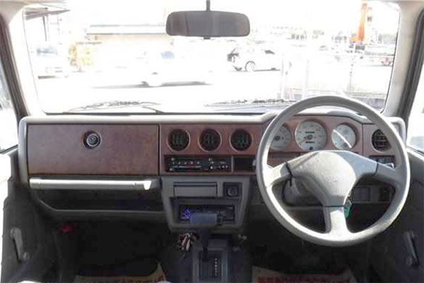 Review Spesifikasi Suzuki Jimny Caribian SJ413
