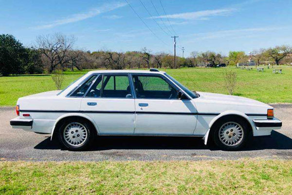 Review Spesifikasi Toyota Cressida Mark II