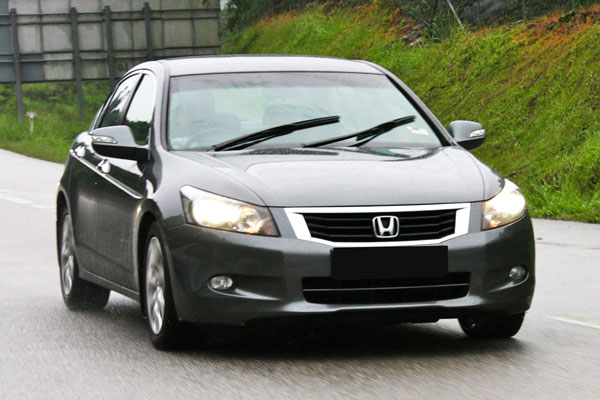 Kelebihan dan Kekurangan Honda Accord CP2