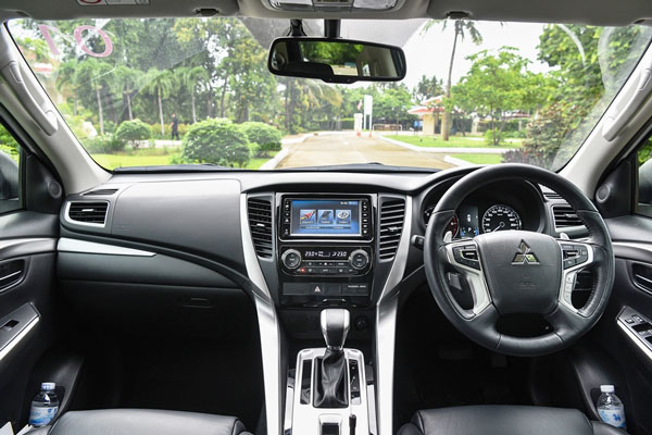 Review Spesifikasi Mitsubishi Pajero Sport Gen 2