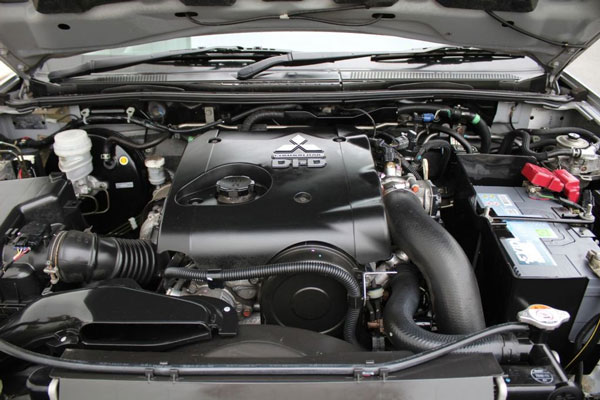 Review Spesifikasi Mitsubishi Pajero Sport Gen 2