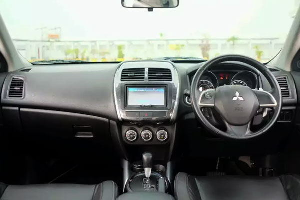 Review Spesifikasi Mitsubishi Outlander Sport