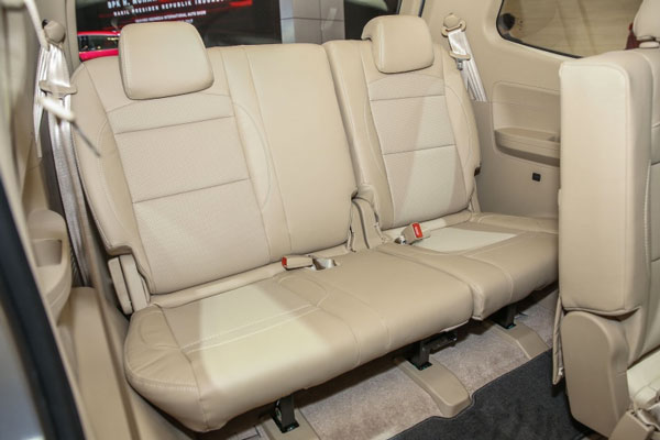 Review Spesifikasi Wuling Confero