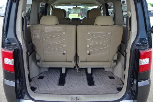 Review Spesifikasi Mitsubishi Delica