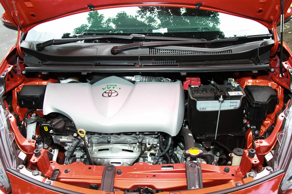 Review Spesifikasi Toyota Sienta