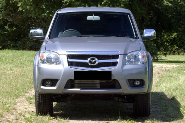 Review Spesifikasi Mazda BT-50 Gen 1