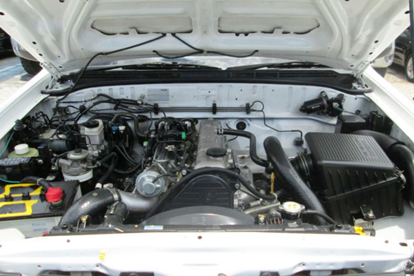 Review Spesifikasi Mazda BT-50 Gen 1