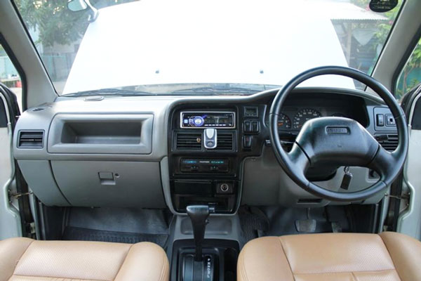 Review Spesifikasi Isuzu Panther Kapsul