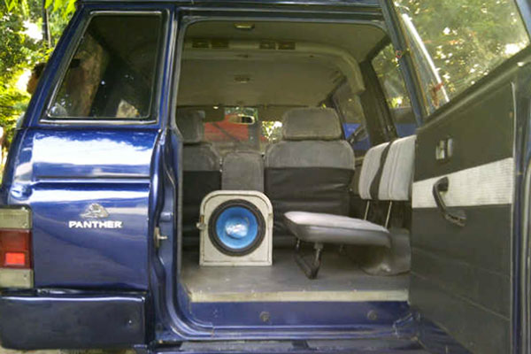 Review Spesifikasi Isuzu Panther Kotak