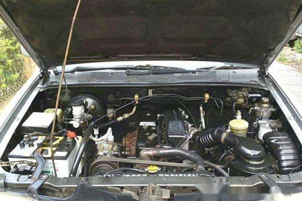Review Spesifikasi Isuzu Panther Kotak