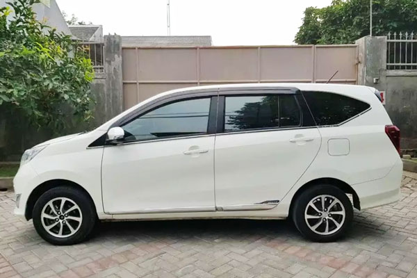 Review Spesifikasi Daihatsu Sigra 1.0 & 1.2