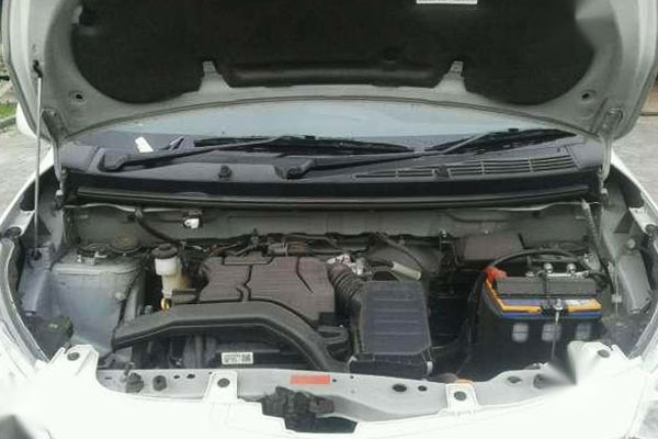 Review Spesifikasi Daihatsu Sigra 1.0 & 1.2