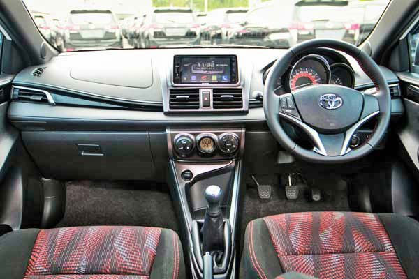 Review Spesifikasi Toyota Yaris Gen 2 Lele