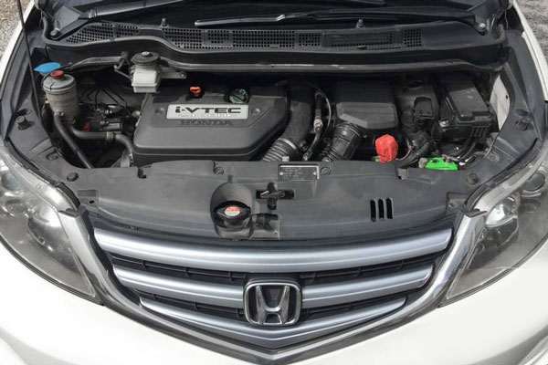 Review Spesifikasi Honda Elysion