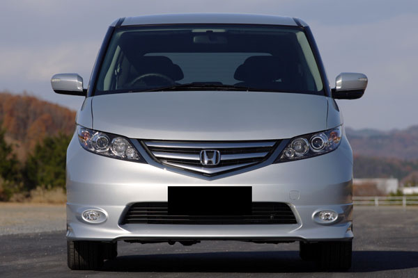 Review Spesifikasi Honda Elysion