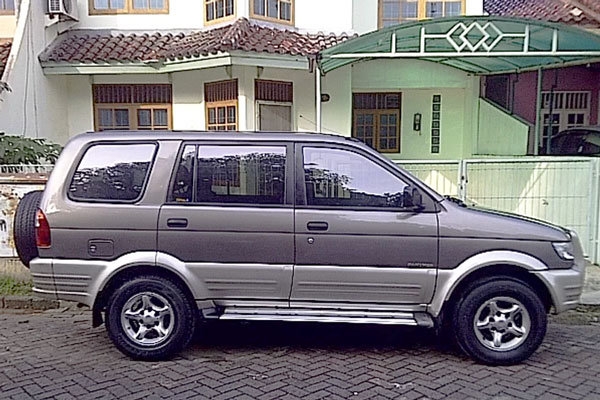 Review Spesifikasi Isuzu Panther Touring / Grand Touring