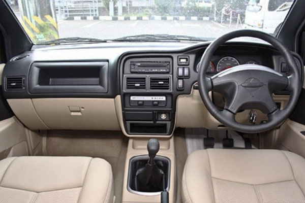 Review Spesifikasi Isuzu Panther Touring / Grand Touring