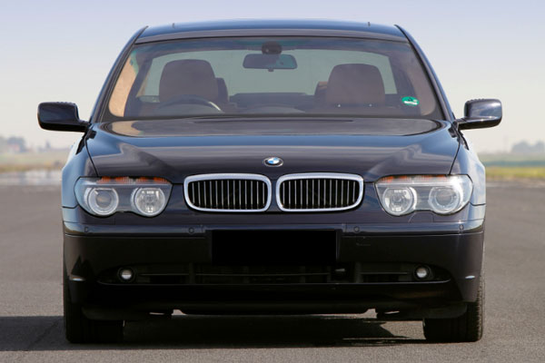 Review Spesifikasi BMW E66 Seri-7 2002-2008