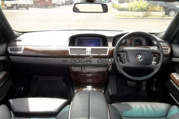 Review Spesifikasi BMW E66 Seri-7 2002-2008