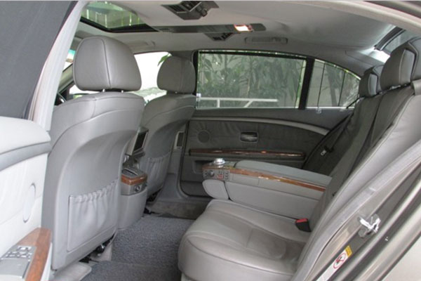 Review Spesifikasi BMW E66 Seri-7 2002-2008