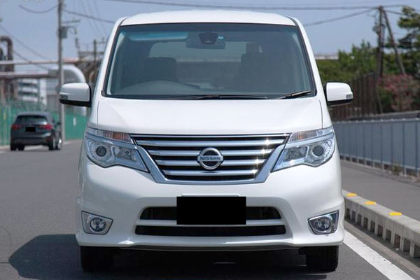 Review Spesifikasi Nissan Serena C26